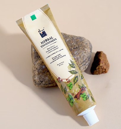 Isha Life Herbal Toothpaste - 150 GM