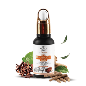 Aqualogica Hydrate+ Sunscreen with Coconut water & Hyaluronic Acid